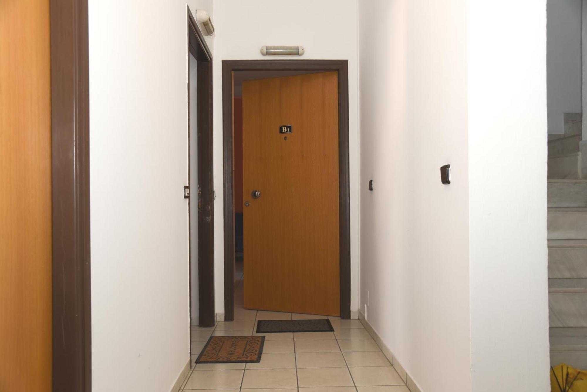 Economic Studios In Crete Ираклион Экстерьер фото
