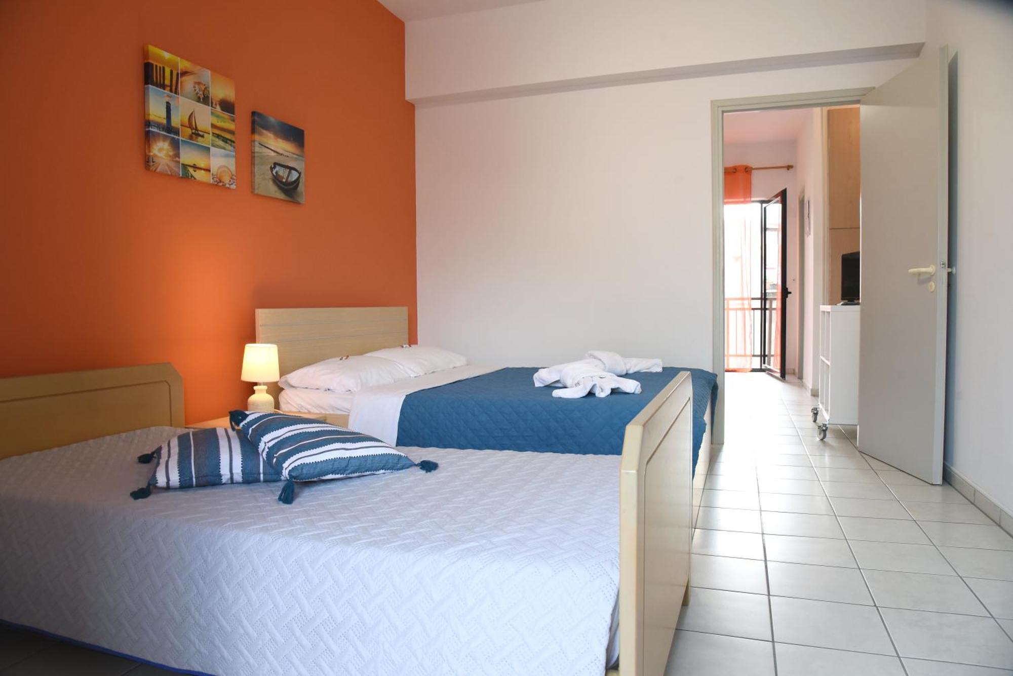 Economic Studios In Crete Ираклион Экстерьер фото